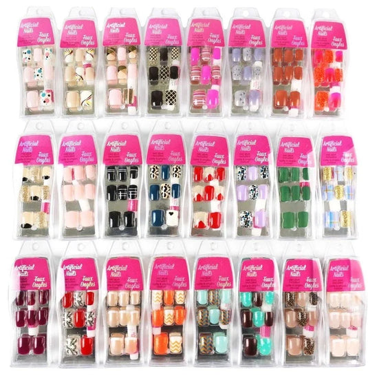 GRAPHIC AIRBRUSH NAIL IN PLASTIC CASE