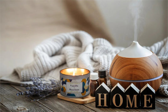 KG 3-Wick Tin Vanilla & Hazelnut Paraffin/Soy Blend Candle (Az)