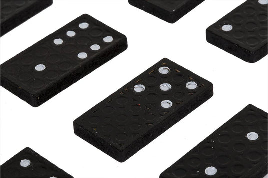 28-pc Wdn. Dominoes Set, box