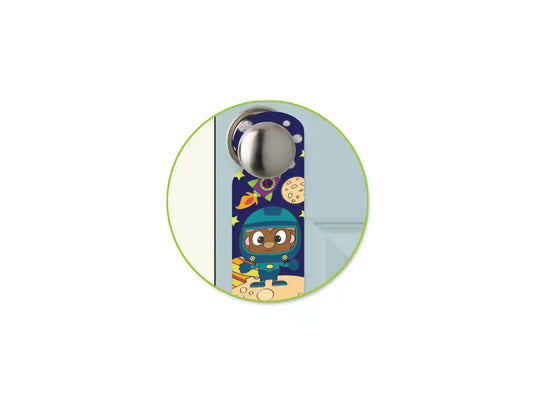 Krafty Kids Kit: 3.5x10.25" DIY Door Hanger w/4 Markers B) Pirate